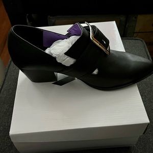 Adora Platform buckle high heel size 10